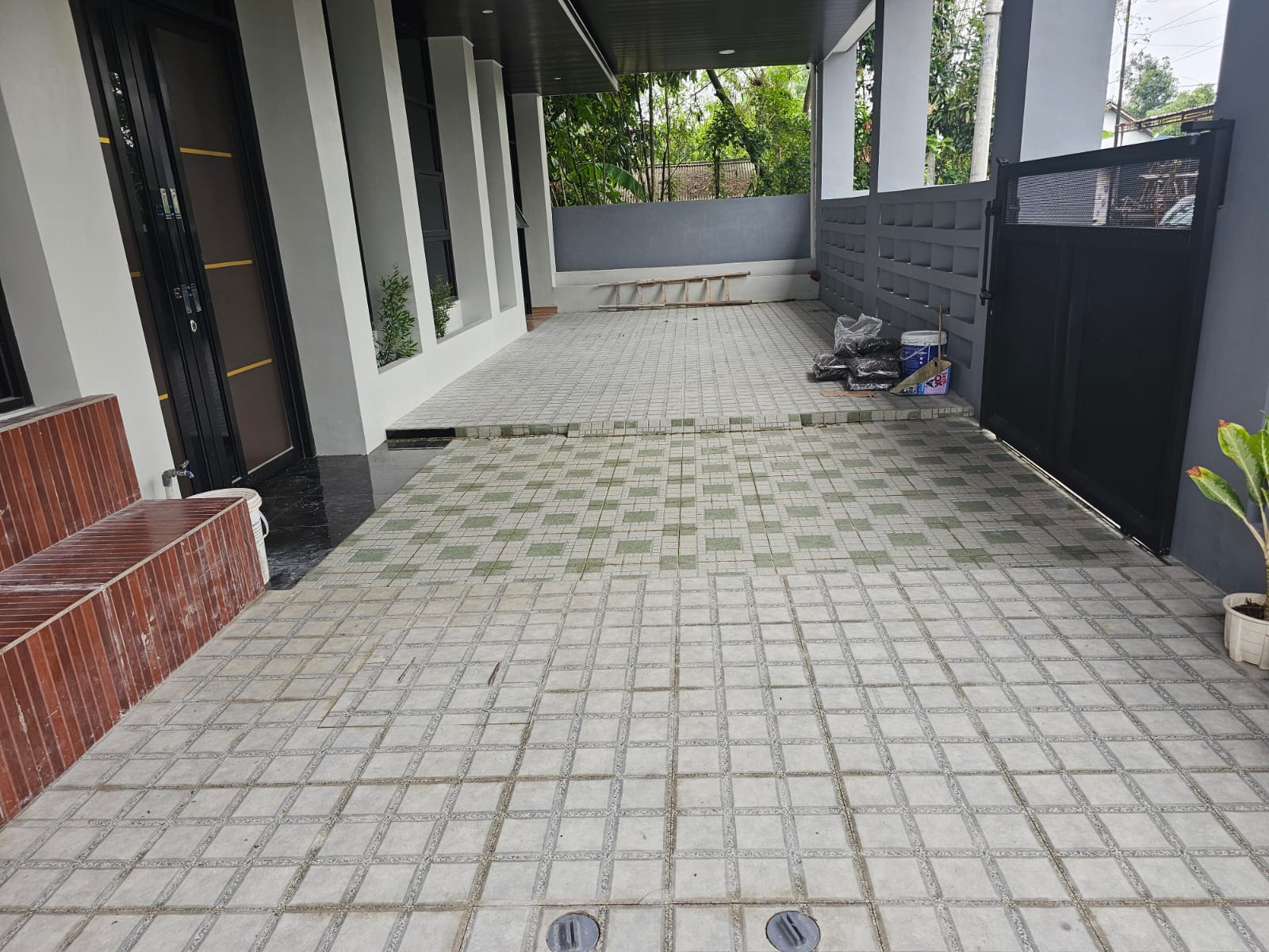 ruang parkir motor