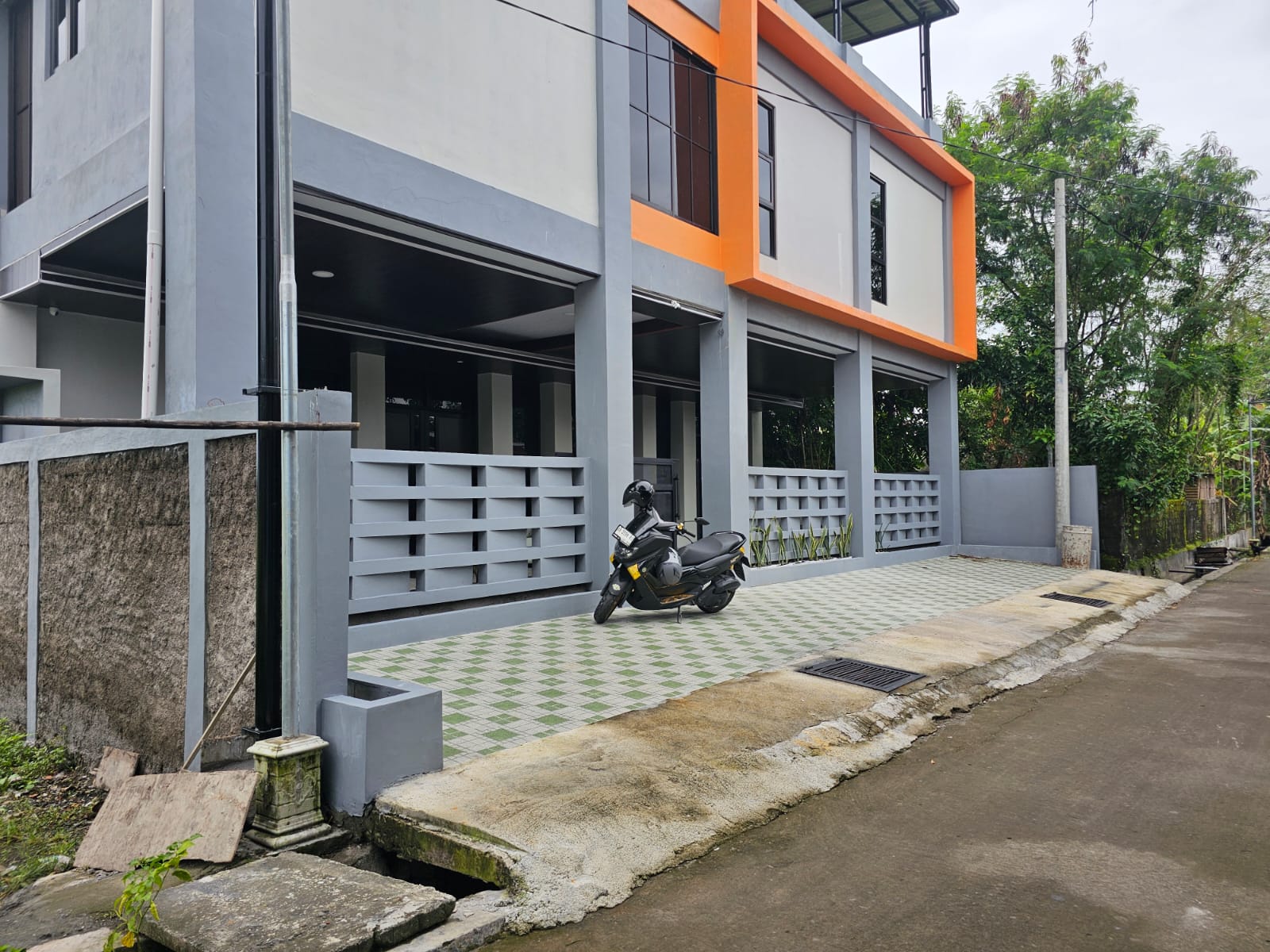 ruang parkir mobil