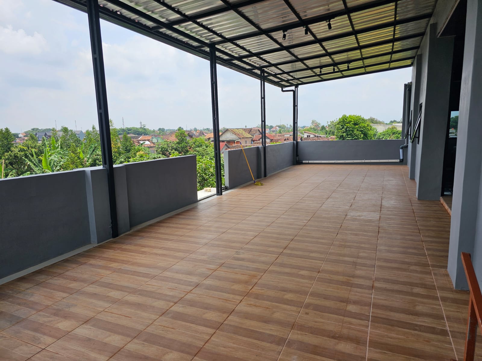 foto roof top lantai 3